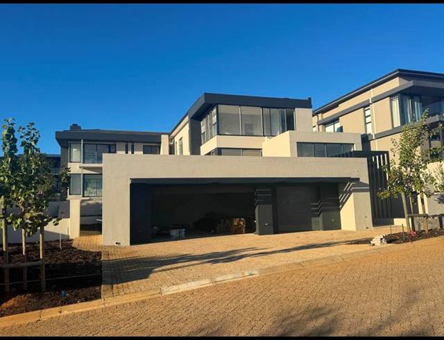 5 BEDROOM HOUSE FOR SALE IN CLARA ANNA FONTEIN